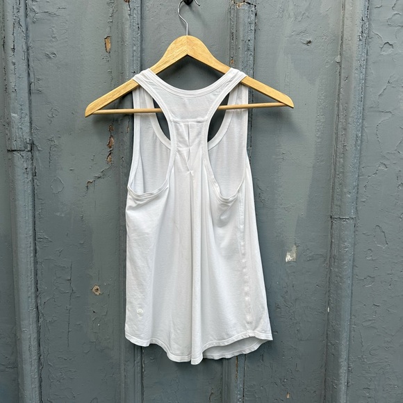 Lululemon Essential Tank *Pleated, size approx 4 - Picture 5 of 11